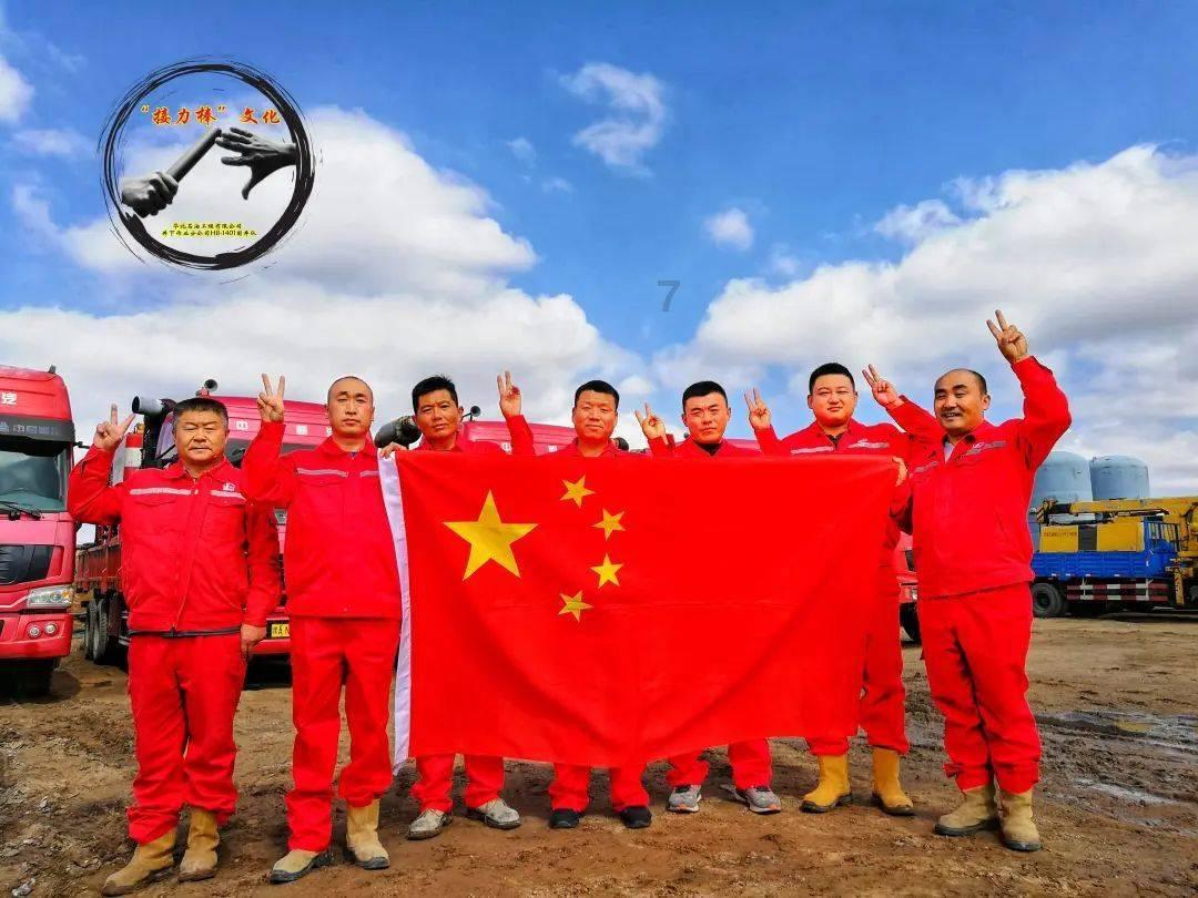 魏大勋再就业男团上春晚，都是2023年的爆火艺人，为何没张颂文？